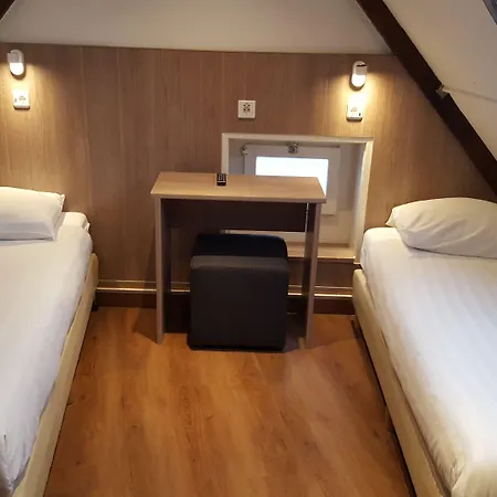 Hotel Old Quarter 2*