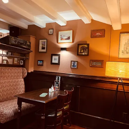 オールド クオーター ホテル